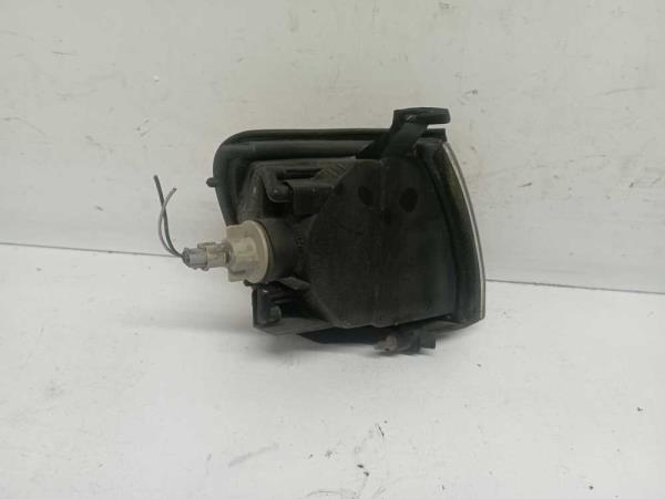 CLIGNOTEUR GAUCHE TOYOTA STARLET - Vue 2